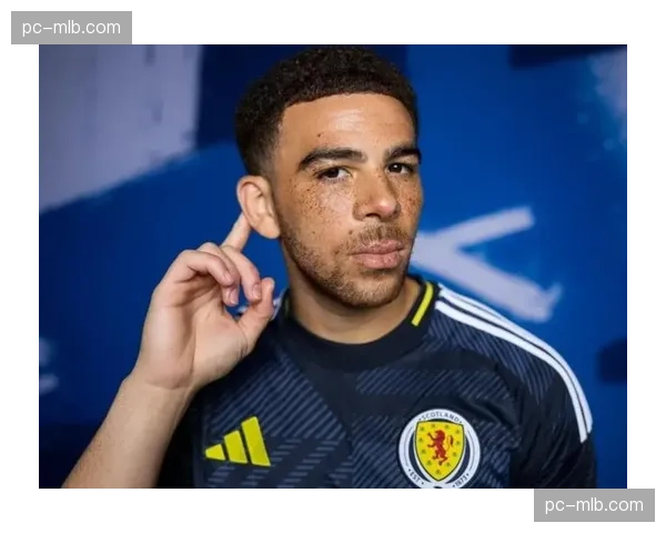 官方：蒙彼利埃前锋亚当斯因腿筋拉伤将缺席三周，球队反击纵深受损